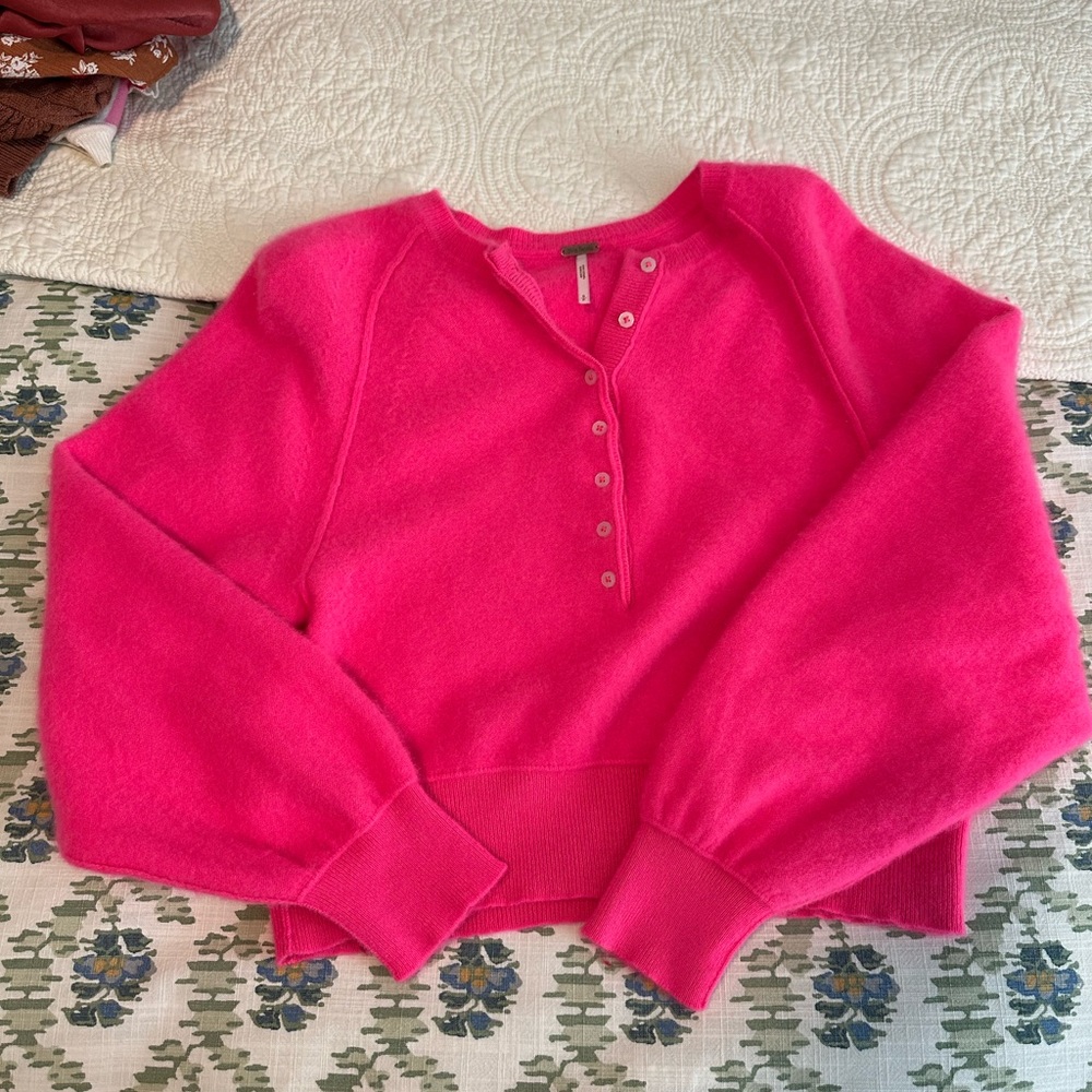 Women's Pink Sweater